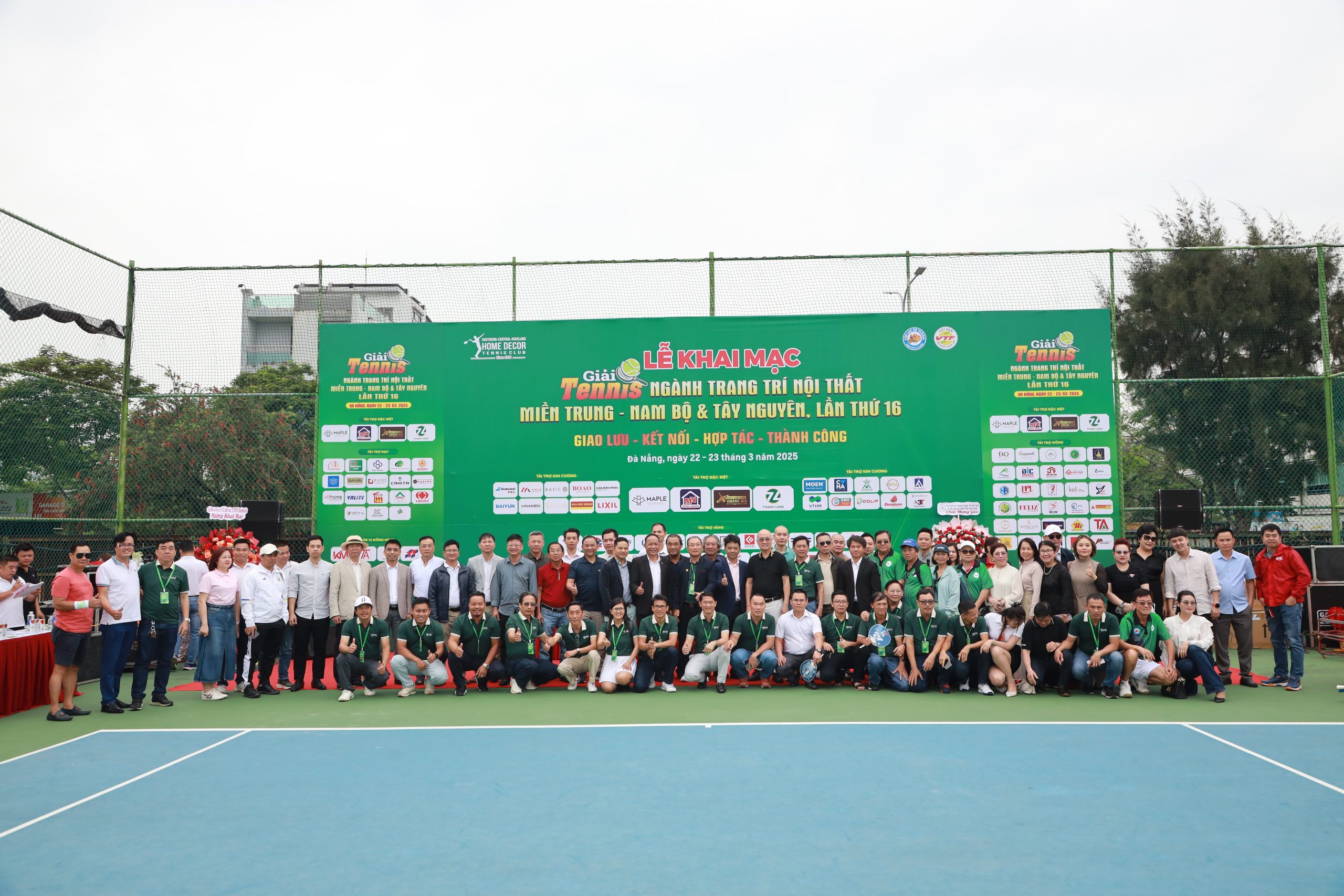 Các VĐV Giải Tennis Ngành trang trí Nội thất miền Trung - Nam bộ và Tây nguyên lần thứ XVI. 